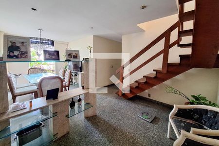 Sala 1 de apartamento à venda com 3 quartos, 227m² em Icaraí, Niterói