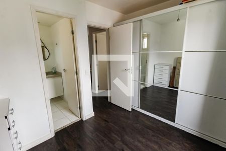 Suíte de apartamento para alugar com 2 quartos, 68m² em Parque Reboucas, São Paulo