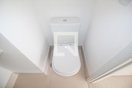 Lavabo de apartamento para alugar com 2 quartos, 75m² em Indianópolis, São Paulo