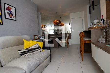 Sala de apartamento à venda com 2 quartos, 69m² em Barra Olímpica, Rio de Janeiro