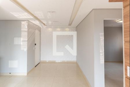 Sala de apartamento à venda com 3 quartos, 60m² em Vila Satúrnia, Campinas