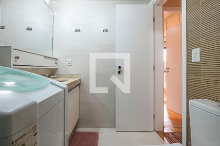 Banheiro de apartamento para alugar com 1 quarto, 45m² em Jardim Paulista, São Paulo