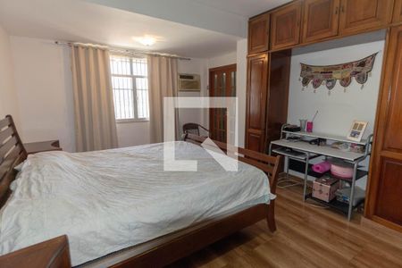 Quarto 1 de casa à venda com 3 quartos, 240m² em Pitangueiras, Rio de Janeiro