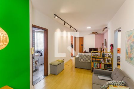 Sala de apartamento para alugar com 2 quartos, 80m² em Serra, Belo Horizonte