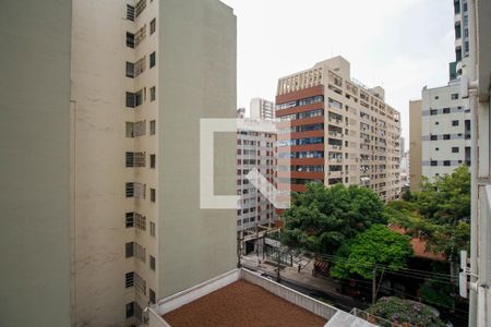 Vista da Varanda e Área de Serviço de apartamento para alugar com 2 quartos, 60m² em Pinheiros, São Paulo