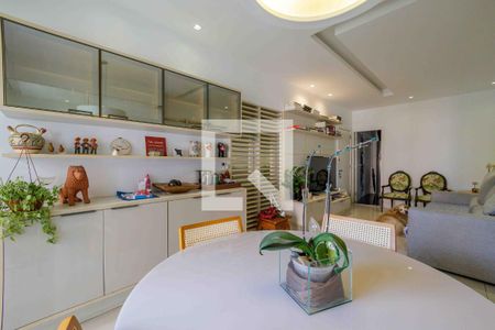 Sala de apartamento à venda com 3 quartos, 90m² em Barra da Tijuca, Rio de Janeiro