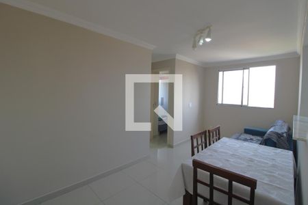 Sala de apartamento para alugar com 2 quartos, 50m² em Jardim Lallo, São Paulo