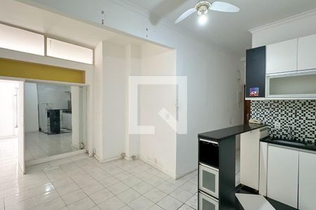 Sala/ Cozinha de apartamento à venda com 1 quarto, 40m² em Copacabana, Rio de Janeiro