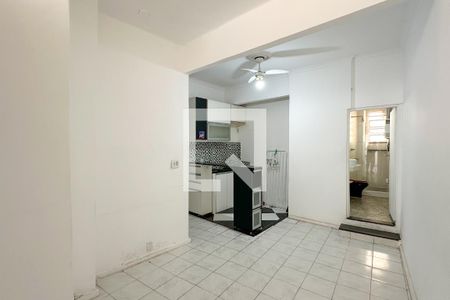 Sala/ Cozinha de apartamento à venda com 1 quarto, 40m² em Copacabana, Rio de Janeiro