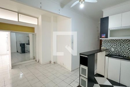 Sala/ Cozinha de apartamento à venda com 1 quarto, 40m² em Copacabana, Rio de Janeiro