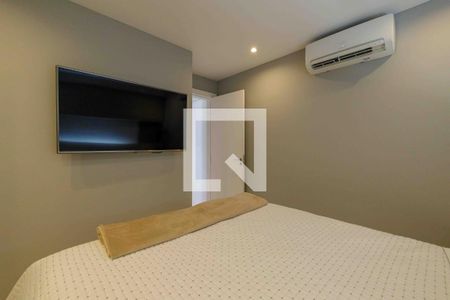 Quarto 1 de apartamento à venda com 2 quartos, 70m² em Barra da Tijuca, Rio de Janeiro