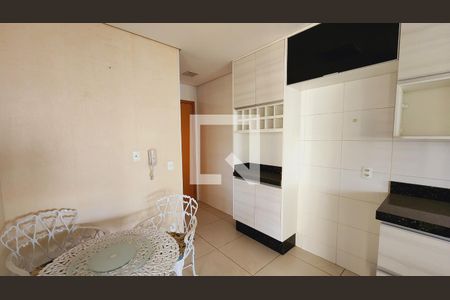 Cozinha de apartamento para alugar com 3 quartos, 117m² em Jardim Santa Teresa, Jundiaí