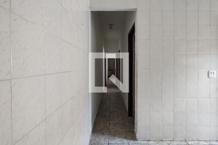 Corredor de casa para alugar com 2 quartos, 136m² em Maracanã, Praia Grande