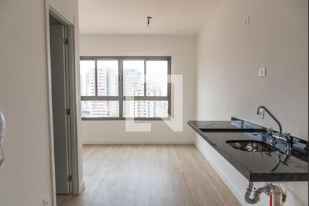 Cozinha de kitnet/studio à venda com 1 quarto, 21m² em Vila Firmiano Pinto, São Paulo