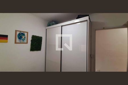 Casa à venda com 200m², 4 quartos e 2 vagas Casa à venda com 200m², 4 quartos e 2 vagasQuarto 2