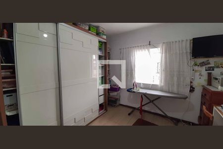 Suíte de casa para alugar com 4 quartos, 200m² em Umuarama, Osasco