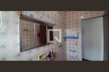 Casa à venda com 200m², 4 quartos e 2 vagas Casa à venda com 200m², 4 quartos e 2 vagasBanheiro