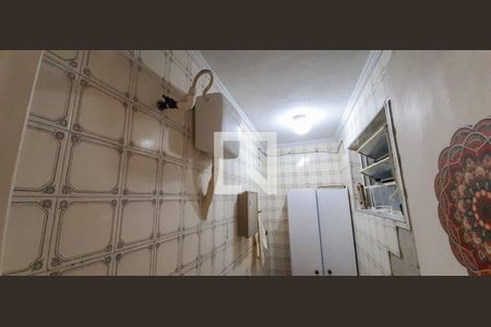 Casa à venda com 200m², 4 quartos e 2 vagas Casa à venda com 200m², 4 quartos e 2 vagasBanheiro