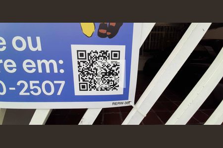 Casa à venda com 200m², 4 quartos e 2 vagas Casa à venda com 200m², 4 quartos e 2 vagasGaragem