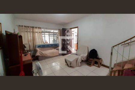 Sala de casa para alugar com 4 quartos, 200m² em Umuarama, Osasco