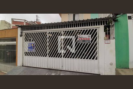 Casa à venda com 200m², 4 quartos e 2 vagas Casa à venda com 200m², 4 quartos e 2 vagasFachada da Casa