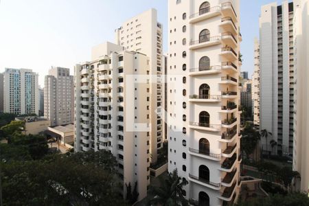 Vista de apartamento à venda com 1 quarto, 48m² em Indianópolis, São Paulo