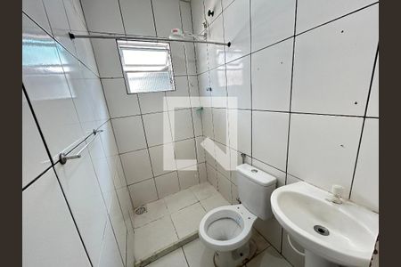 Banheiro de kitnet/studio para alugar com 1 quarto, 22m² em Oswaldo Cruz, Rio de Janeiro