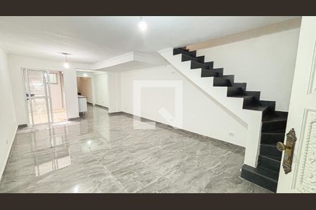 Sala  de casa à venda com 3 quartos, 150m² em Vila Camilópolis, Santo André