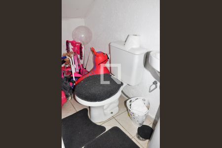 Lavabo de casa de condomínio para alugar com 2 quartos, 100m² em Vila Nina, São Paulo