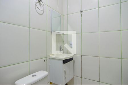 Banheiro de kitnet/studio para alugar com 1 quarto, 36m² em Parque Viana, Barueri