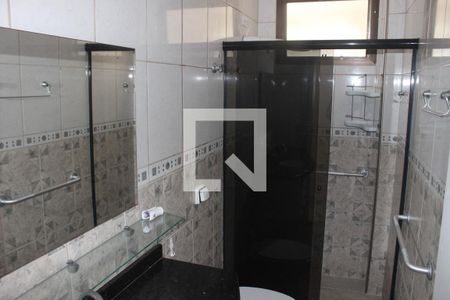 Banheiro de apartamento para alugar com 1 quarto, 52m² em Centro, São Vicente