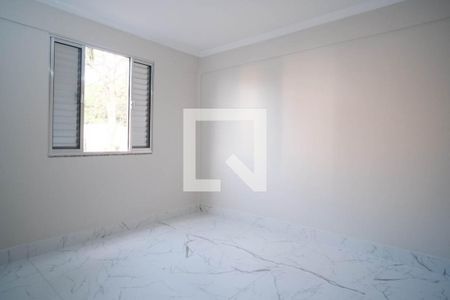 Quarto 2 de apartamento para alugar com 2 quartos, 50m² em Vila Sílvia, São Paulo