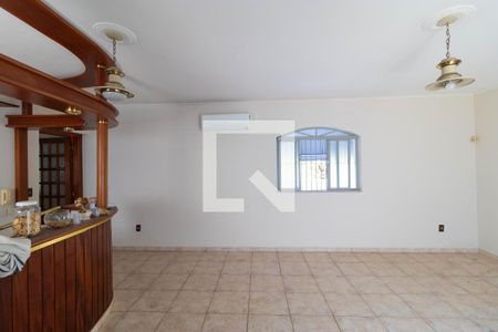 Sala 02 de casa para alugar com 4 quartos, 339m² em Jardim Chapadão, Campinas