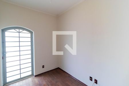 Sala 01 de casa para alugar com 4 quartos, 339m² em Jardim Chapadão, Campinas