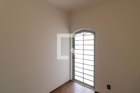 Sala 01 de casa para alugar com 4 quartos, 339m² em Jardim Chapadão, Campinas