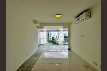 Sala de apartamento à venda com 2 quartos, 74m² em Campo Belo, São Paulo