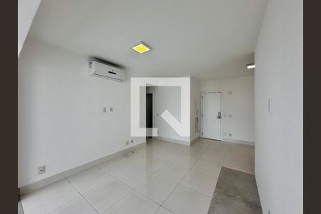 Sala de apartamento à venda com 2 quartos, 74m² em Campo Belo, São Paulo