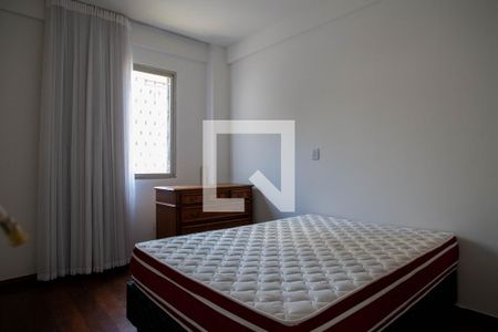 Quarto de apartamento para alugar com 3 quartos, 95m² em Santo Antônio, Belo Horizonte