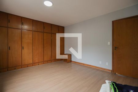 Suíte 1 de casa para alugar com 4 quartos, 260m² em Vila Nova Cachoeirinha, São Paulo