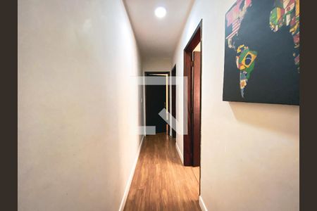 Corredor de casa à venda com 3 quartos, 120m² em Vila Polopoli, São Paulo