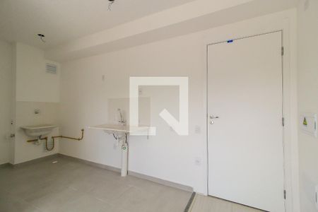 Sala/Cozinha de apartamento para alugar com 2 quartos, 36m² em Conjunto Residencial José Bonifácio, São Paulo