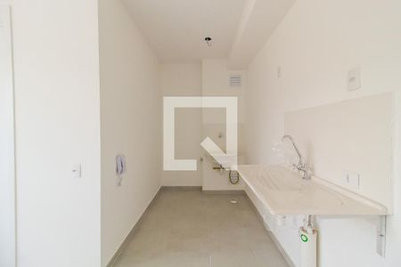 Sala/Cozinha de apartamento para alugar com 2 quartos, 36m² em Conjunto Residencial José Bonifácio, São Paulo