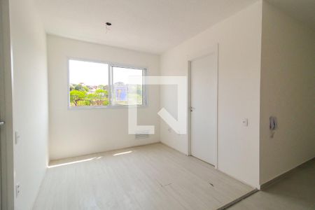 Sala/Cozinha de apartamento para alugar com 2 quartos, 36m² em Conjunto Residencial José Bonifácio, São Paulo