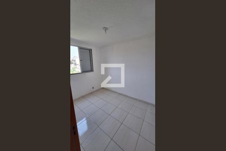 Quarto 2 de apartamento para alugar com 2 quartos, 43m² em Parque Santa Rosa, Suzano