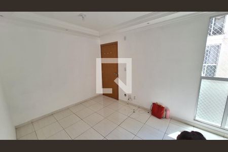 sala de apartamento para alugar com 2 quartos, 43m² em Parque Santa Rosa, Suzano