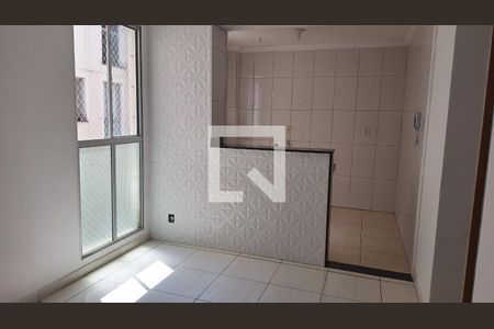 sala de apartamento para alugar com 2 quartos, 43m² em Parque Santa Rosa, Suzano