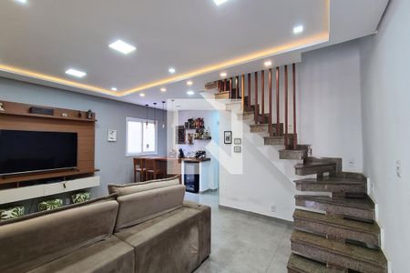 Sala de casa à venda com 3 quartos, 130m² em Jardim Piqueroby, São Paulo