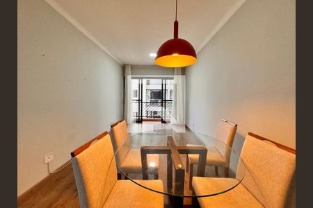 Sala de apartamento à venda com 2 quartos, 74m² em Jardim Bela Vista, Santo André