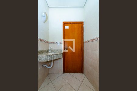 Lavabo de casa para alugar com 4 quartos, 160m² em Vista Alegre, Belo Horizonte