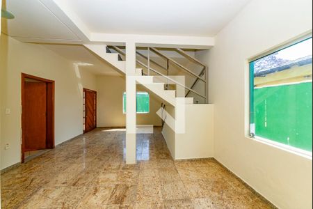 Sala de casa para alugar com 4 quartos, 160m² em Vista Alegre, Belo Horizonte